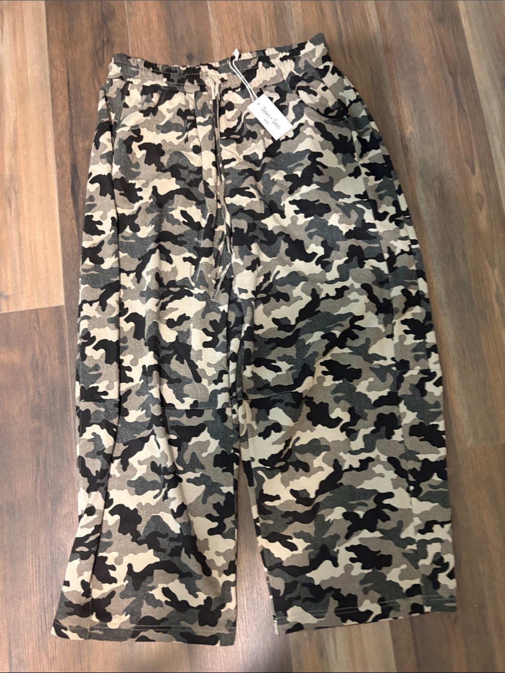 Women's Camo Drawstring wide leg Beige/Olive